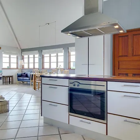 Botmar - 10m From The Sea By Interhome